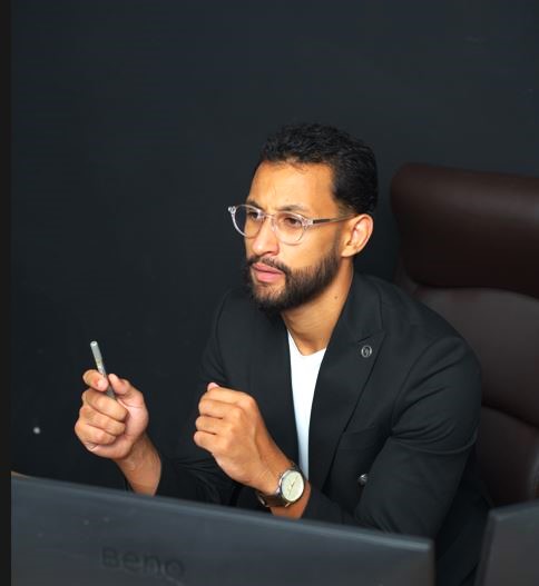 Reda Tilsaghani, architecte diplômé à Marrakech,  spécialisé en conception de villas modernes